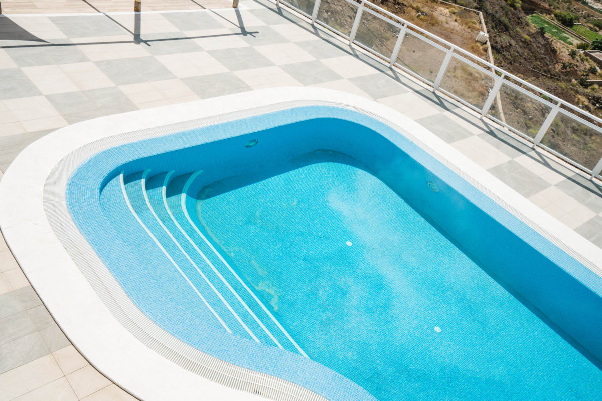 Pool detail